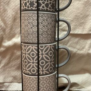 Gray White Patterned Stackable Mugs Set of 4 NWOT